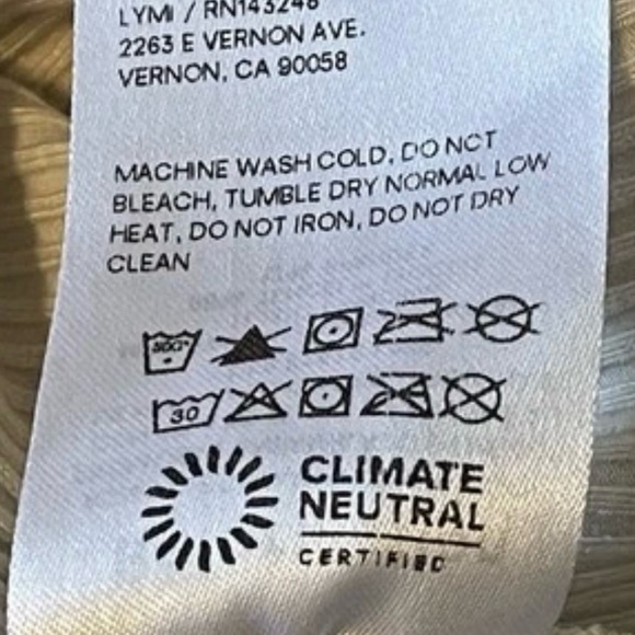 Reformation Beige Cropped Knit Top Short Sleeve Fitted Minimalist Sustainable XS - Picture 9 of 9